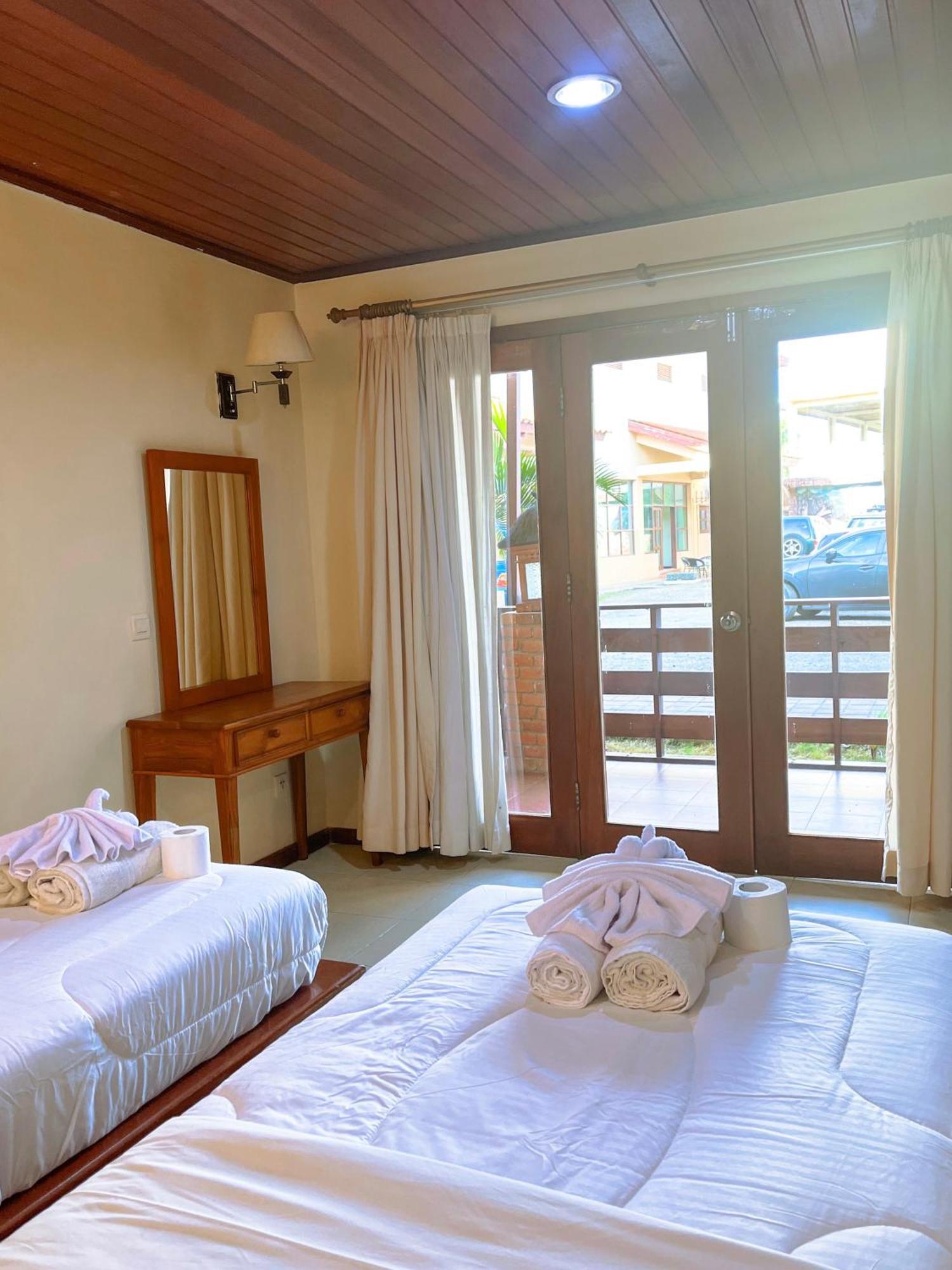 Arbiru Beach Resort Дили Экстерьер фото